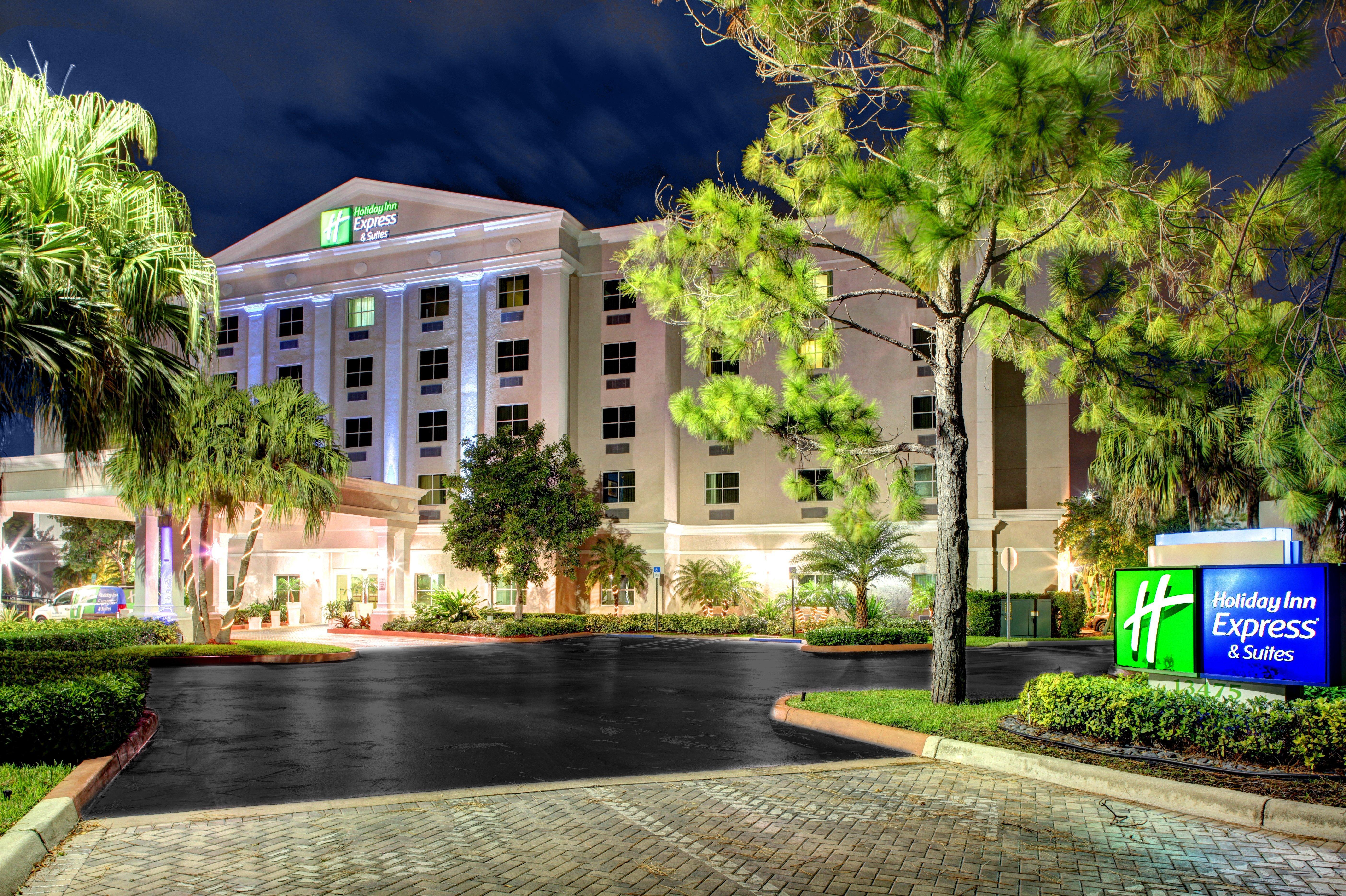 Holiday Inn Express & Suites Miami Kendall By Ihg מראה חיצוני תמונה
