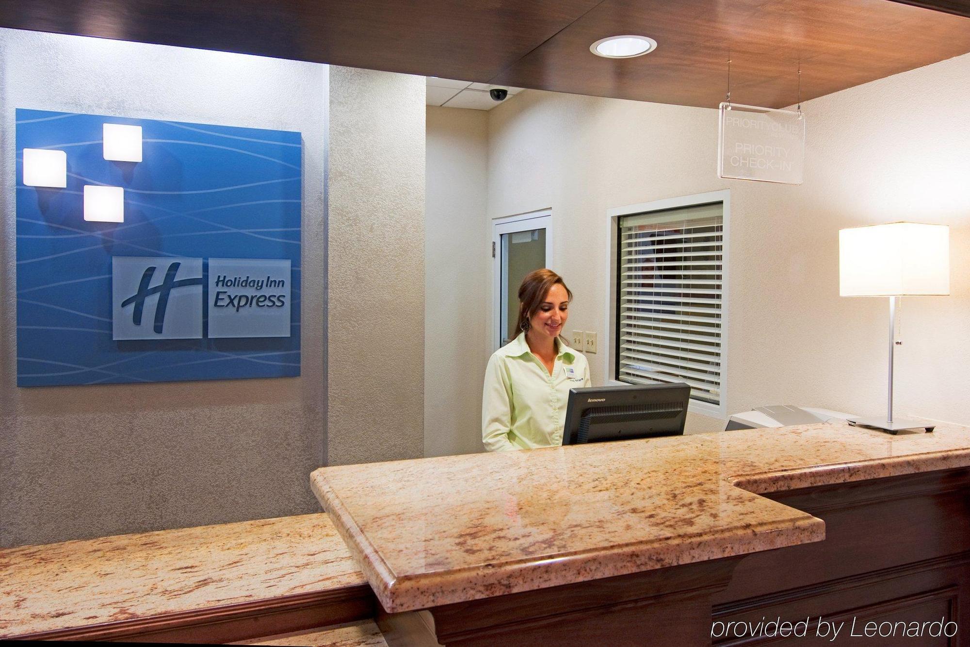 Holiday Inn Express & Suites Miami Kendall By Ihg מראה פנימי תמונה