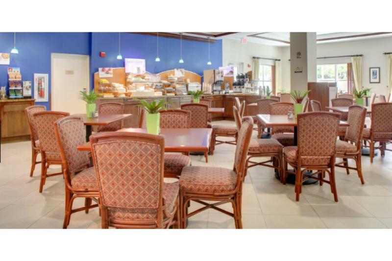 Holiday Inn Express & Suites Miami Kendall By Ihg מראה חיצוני תמונה